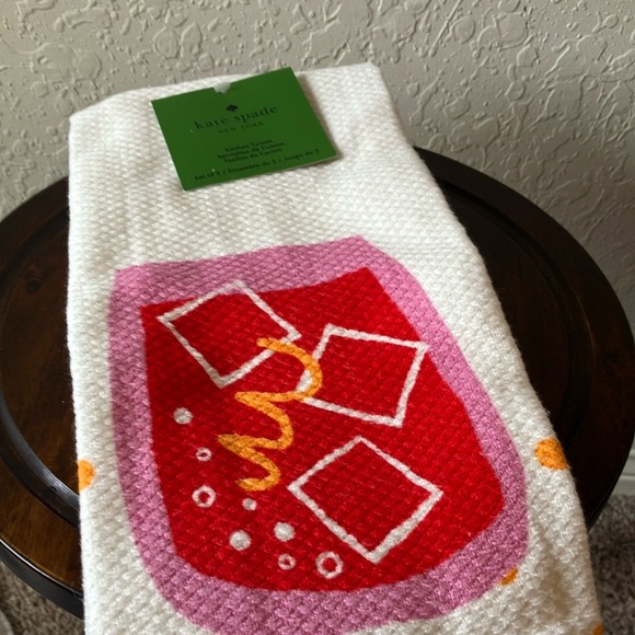 Kate Spade: White & Red Kitchen Towels- set of 2 - Picture 1 of 12